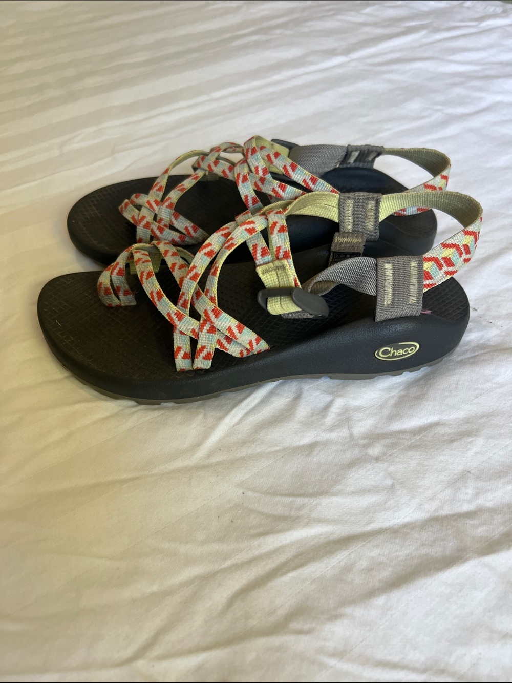 Chaco Z Women’s Strappy Sandals in Black with Red and Cream Pattern - size